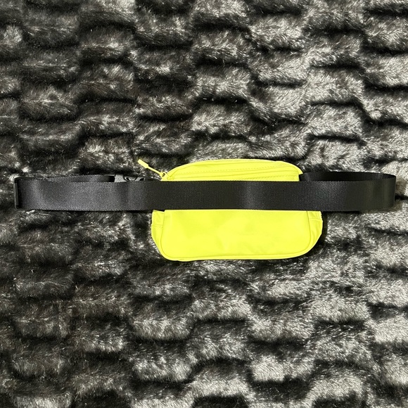 🌞 Lululemon Everywhere Belt Bag ~ 1 L ~ Lemon Vibe ~ Fanny Pack Design - Picture 4 of 9